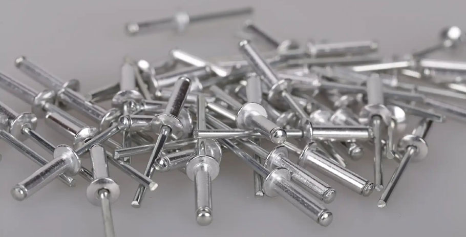 工業(yè)風扇的鉚釘 工業(yè)風扇的鉚釘